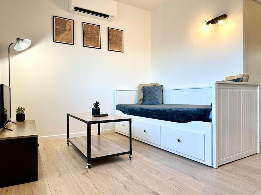 Apartmán Le Clemenceau - Parking Prive - Fibre & Clim Mont-de-Marsan Exteriér fotografie